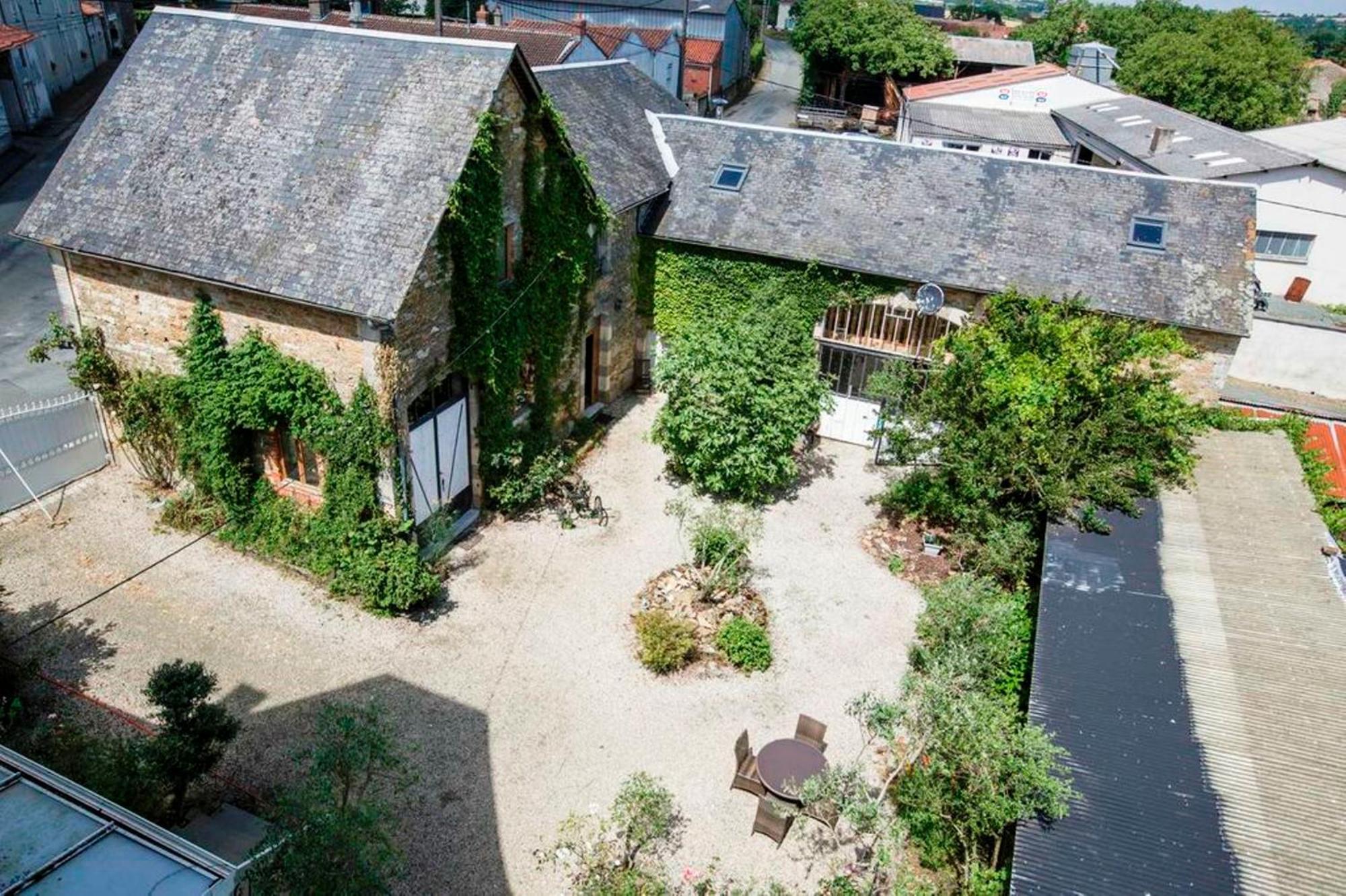 Holiday home La Brijopa Bazoges-en-Pareds Kamer foto
